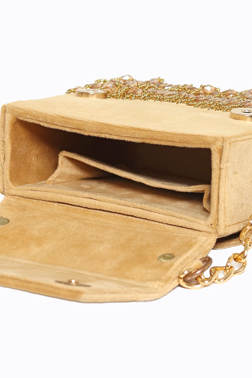 Pochette à pompons brodée blanc cassé doré de NR By Nidhi Rathi