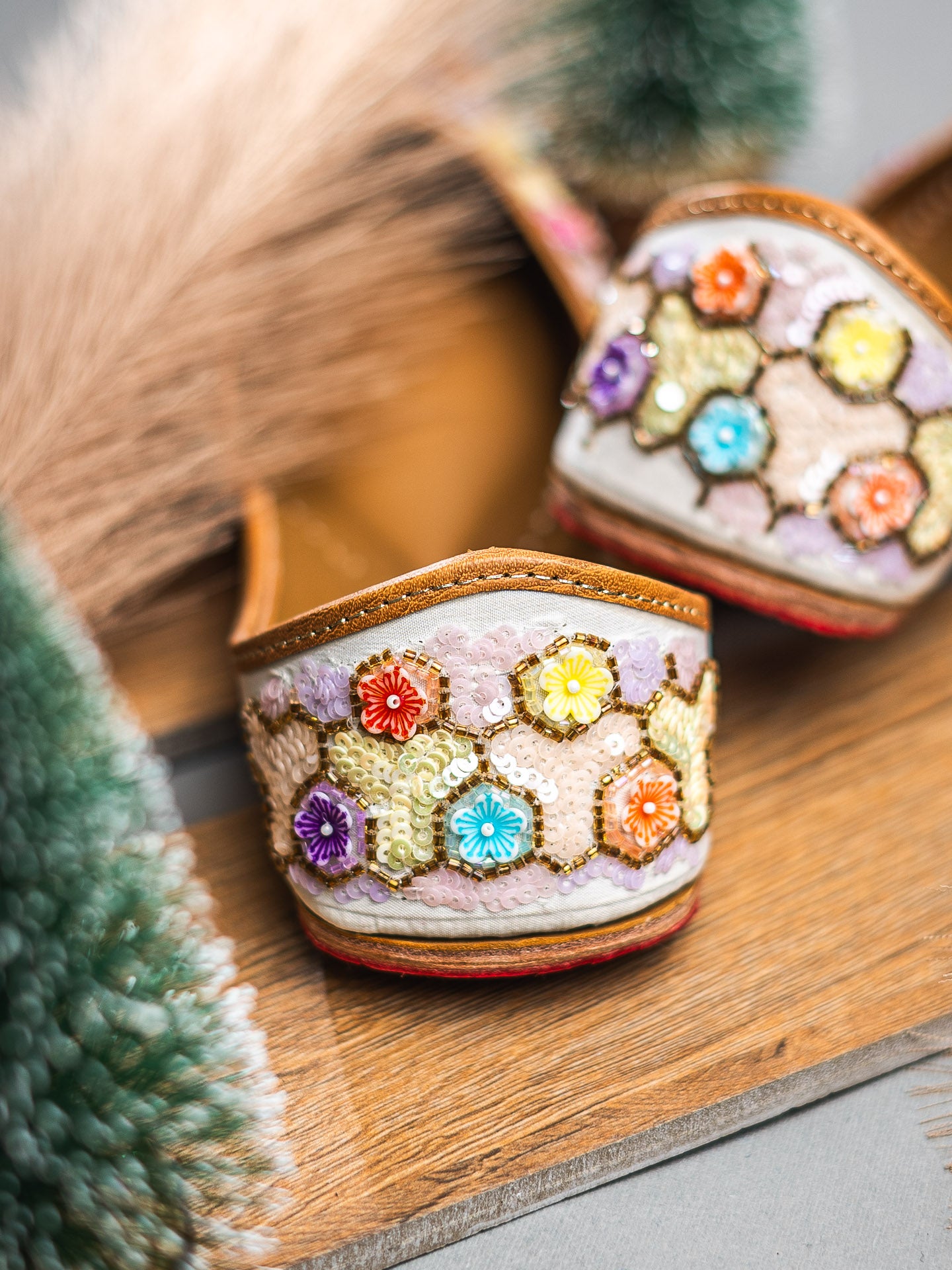 Nidhi_Rathi_Women_Embroidered_Mojaris_Flats