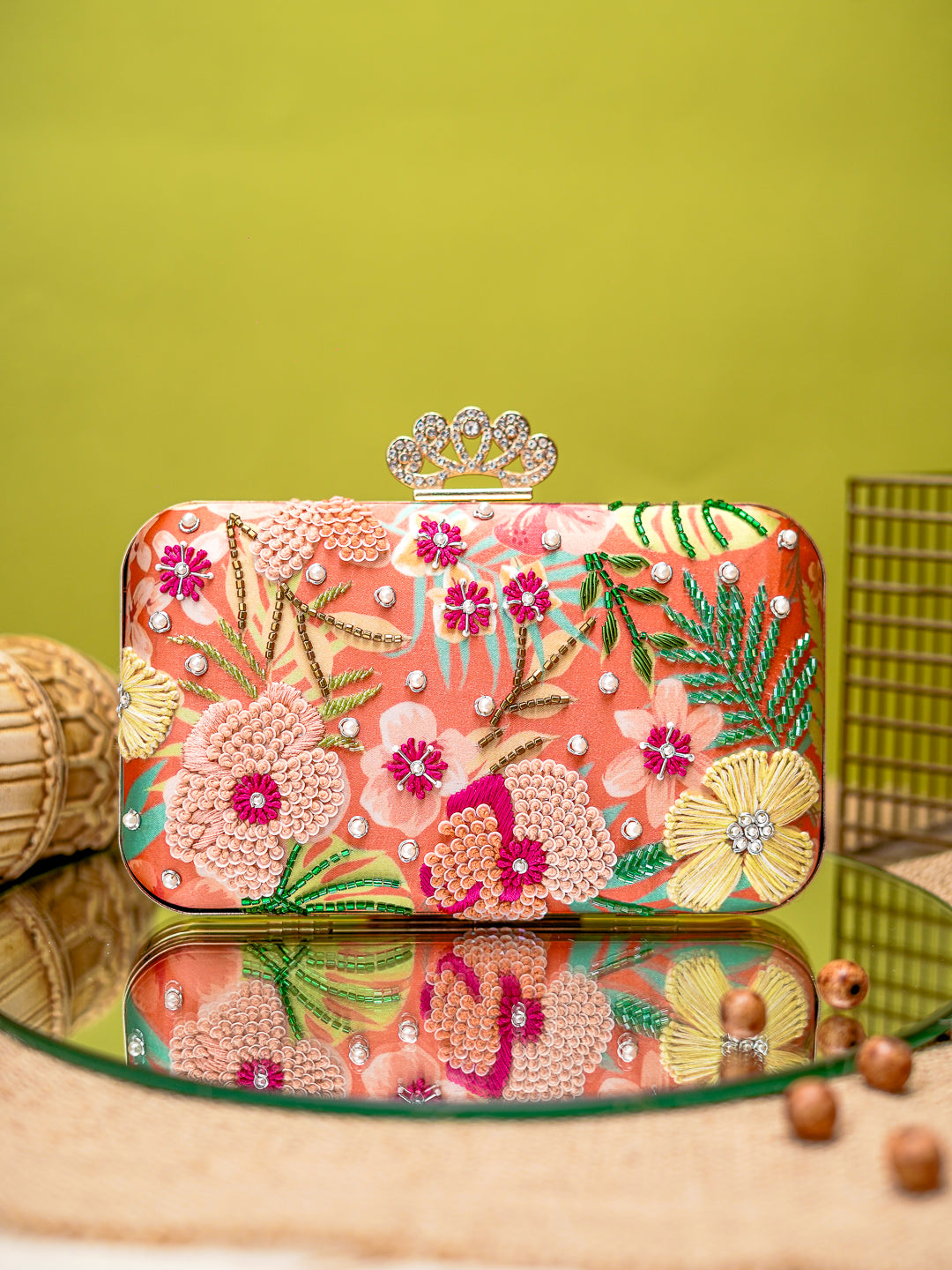 Nidhi_Rathi_Embroidered_Beads_Detail_Box_Clutch