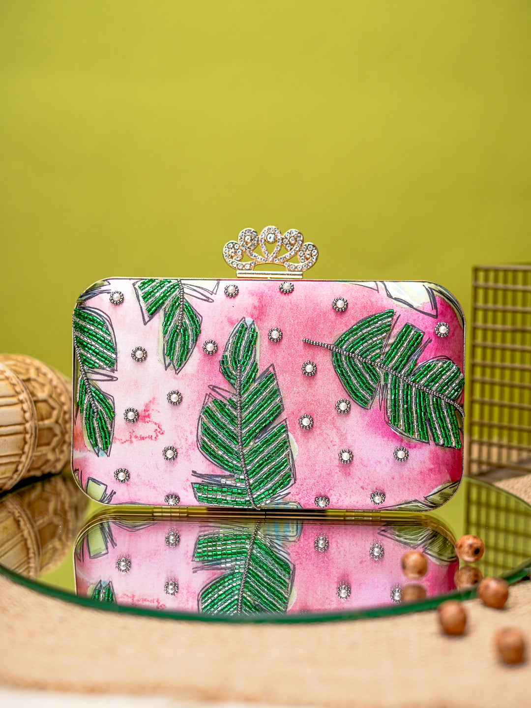 Nidhi_Rathi_Highlight_Clutchbag