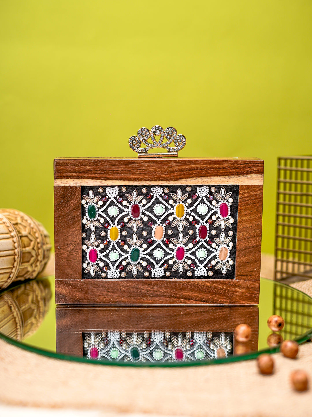 Nidhi_Rathi_Embroidered_Box_Clutch