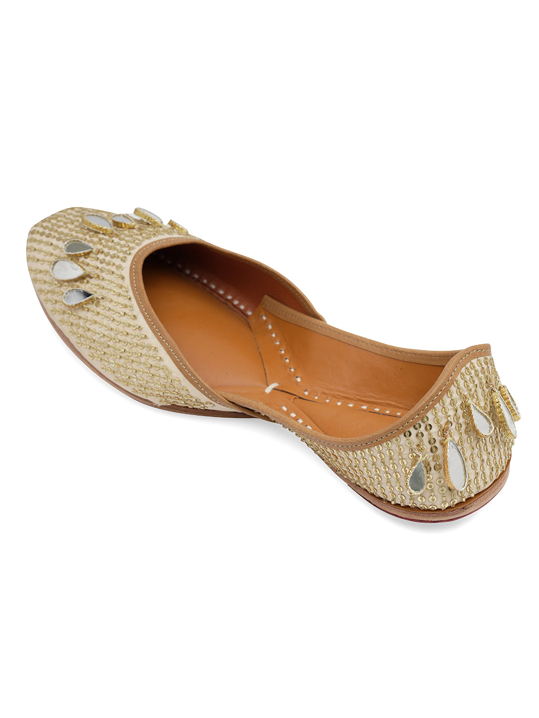 Women Embellished Ethnic Mojaris With Embroidered Work