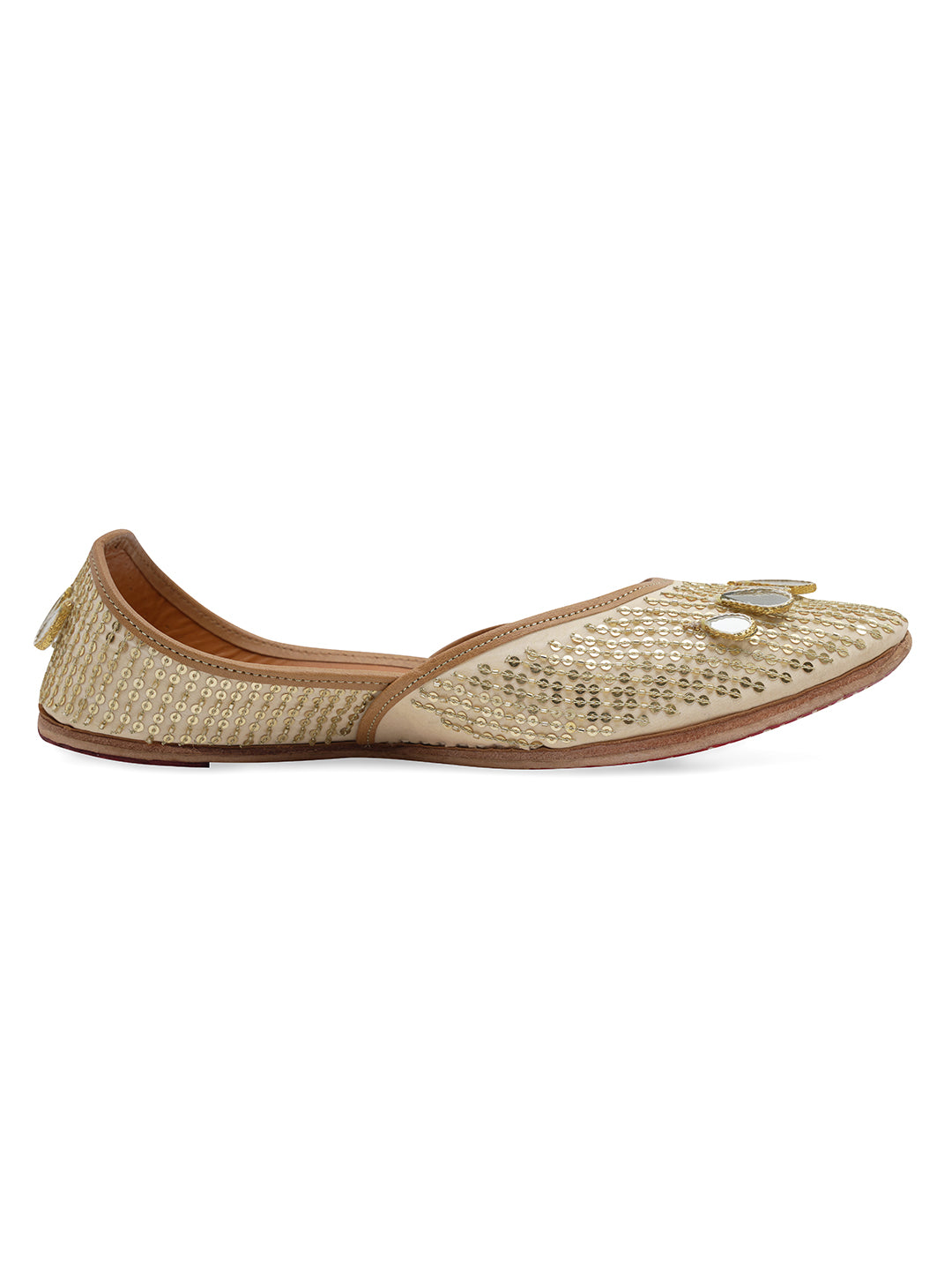 Women Embellished Ethnic Mojaris With Embroidered Work