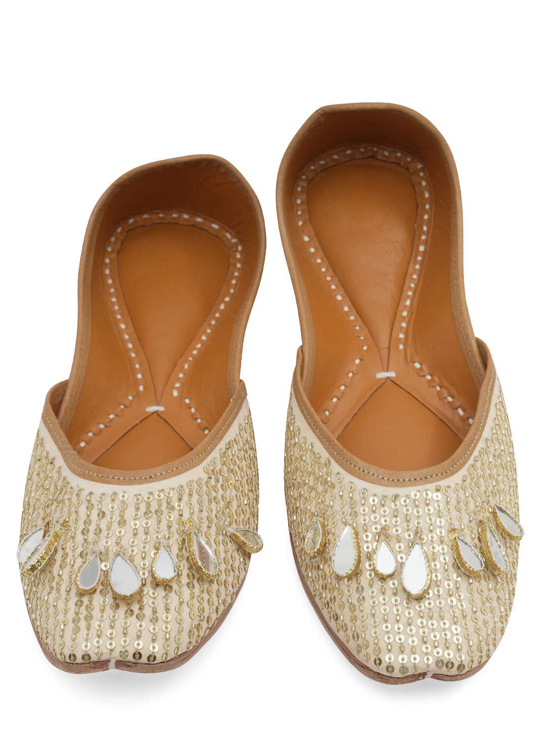 Women Embellished Ethnic Mojaris With Embroidered Work