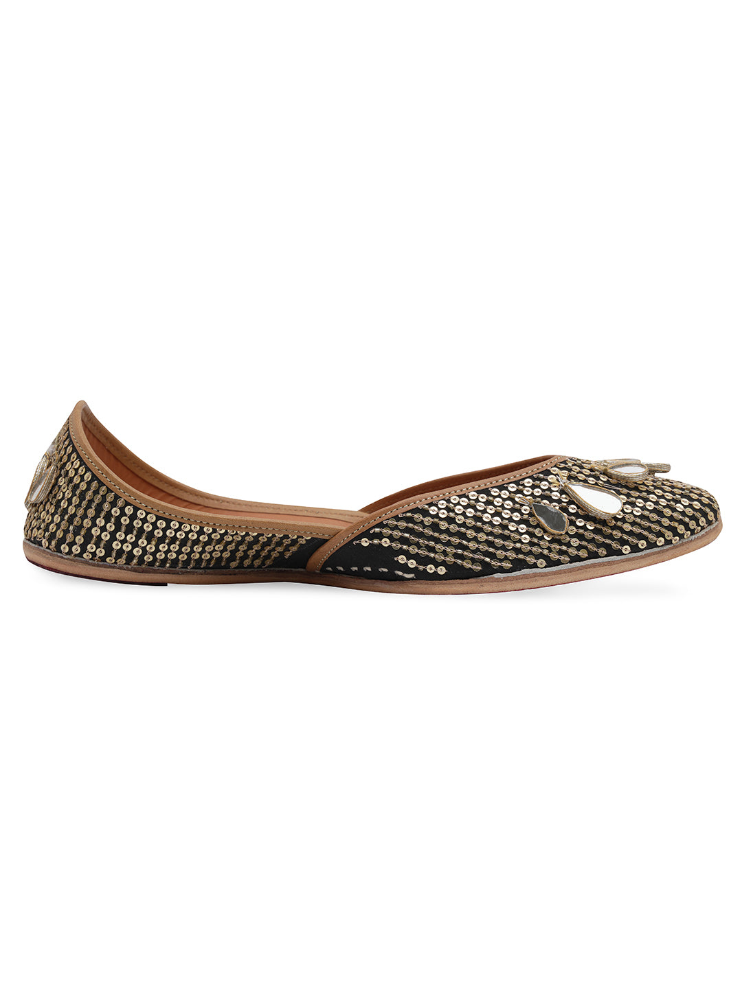Women embroidered Mojaris Flats