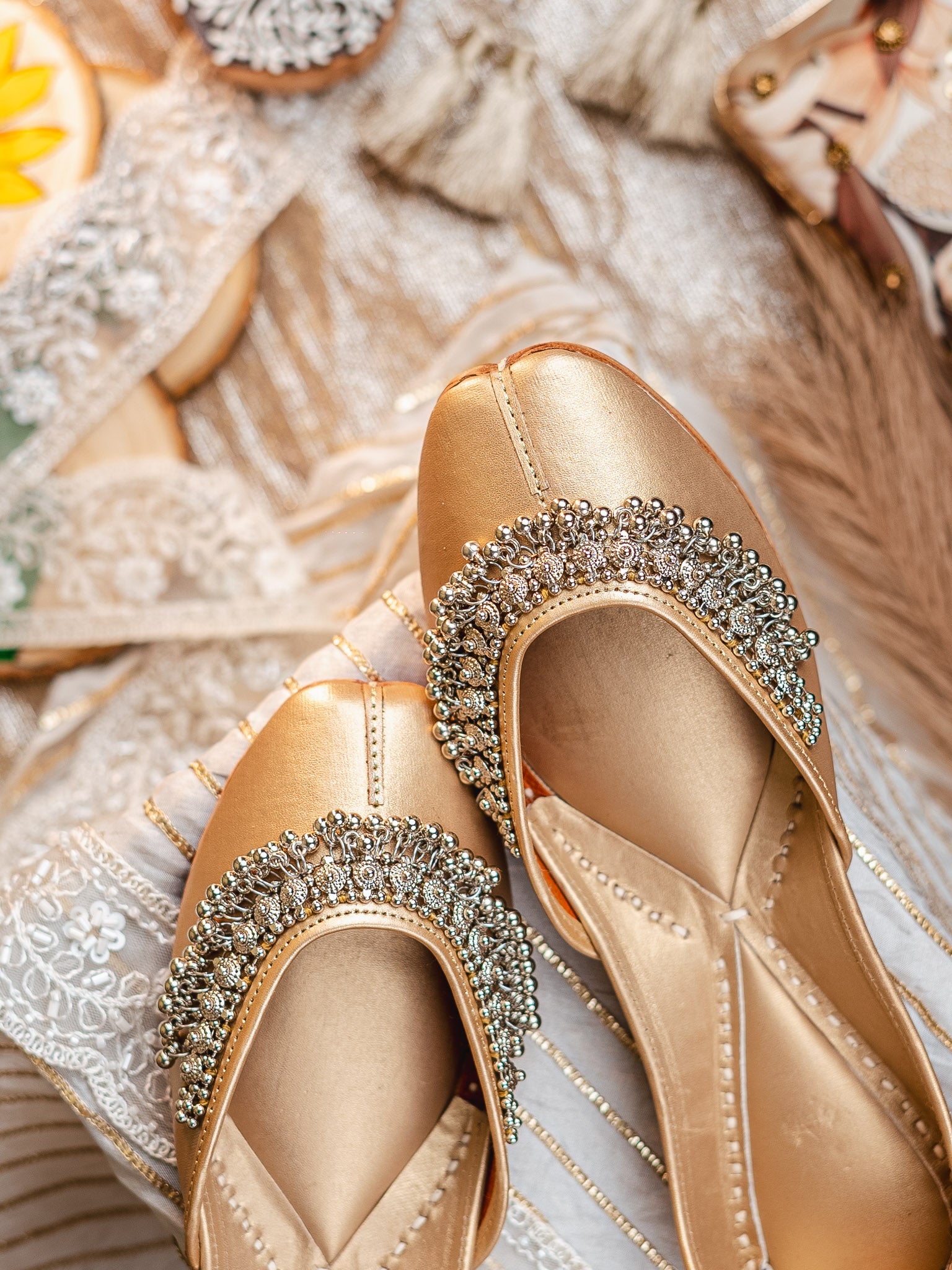 Embellished Ethnic Mojaris