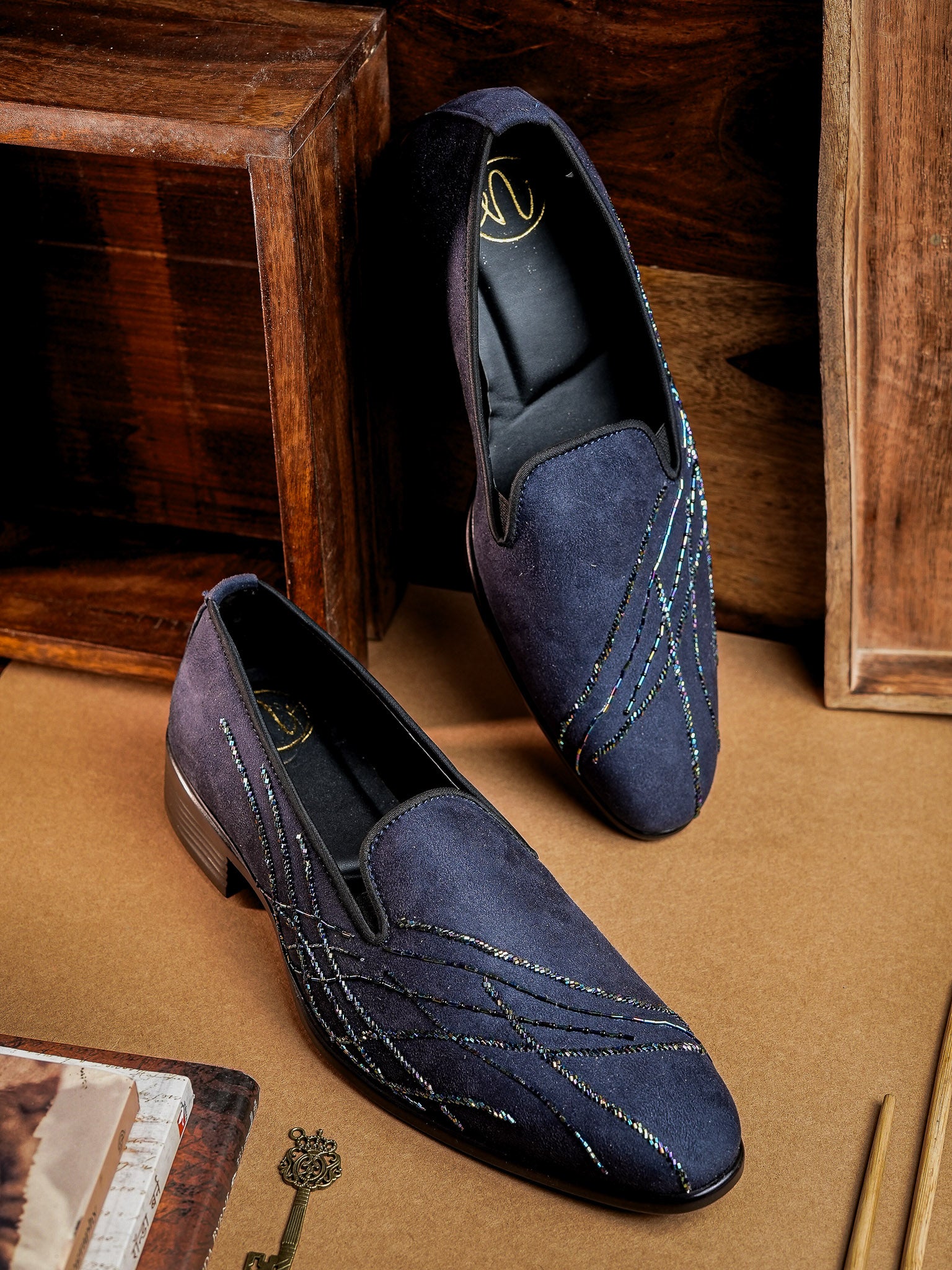 Men Textured Derbys