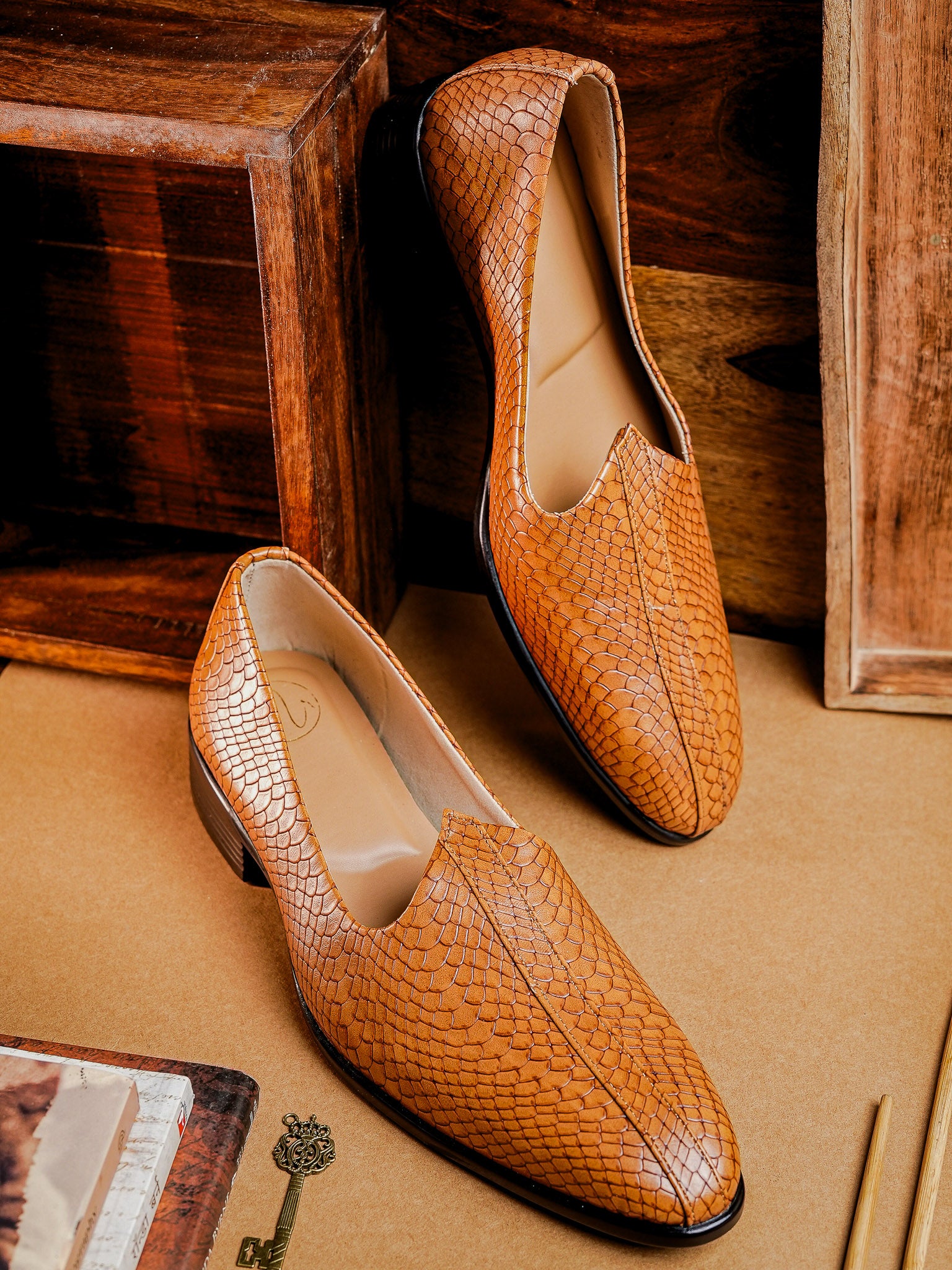 NR MEN CASUAL FOOTWEAR