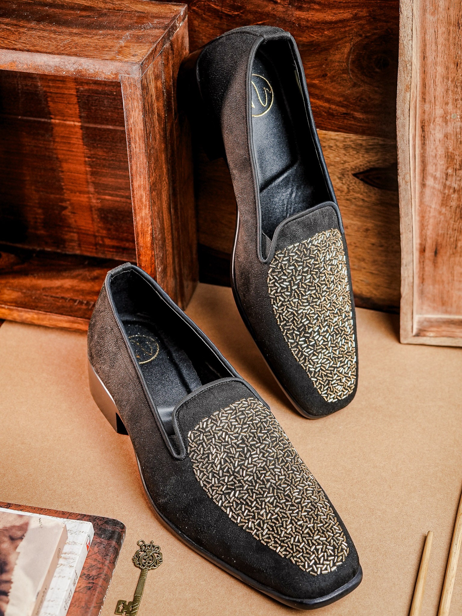 NR MEN CASUAL FOOTWEAR