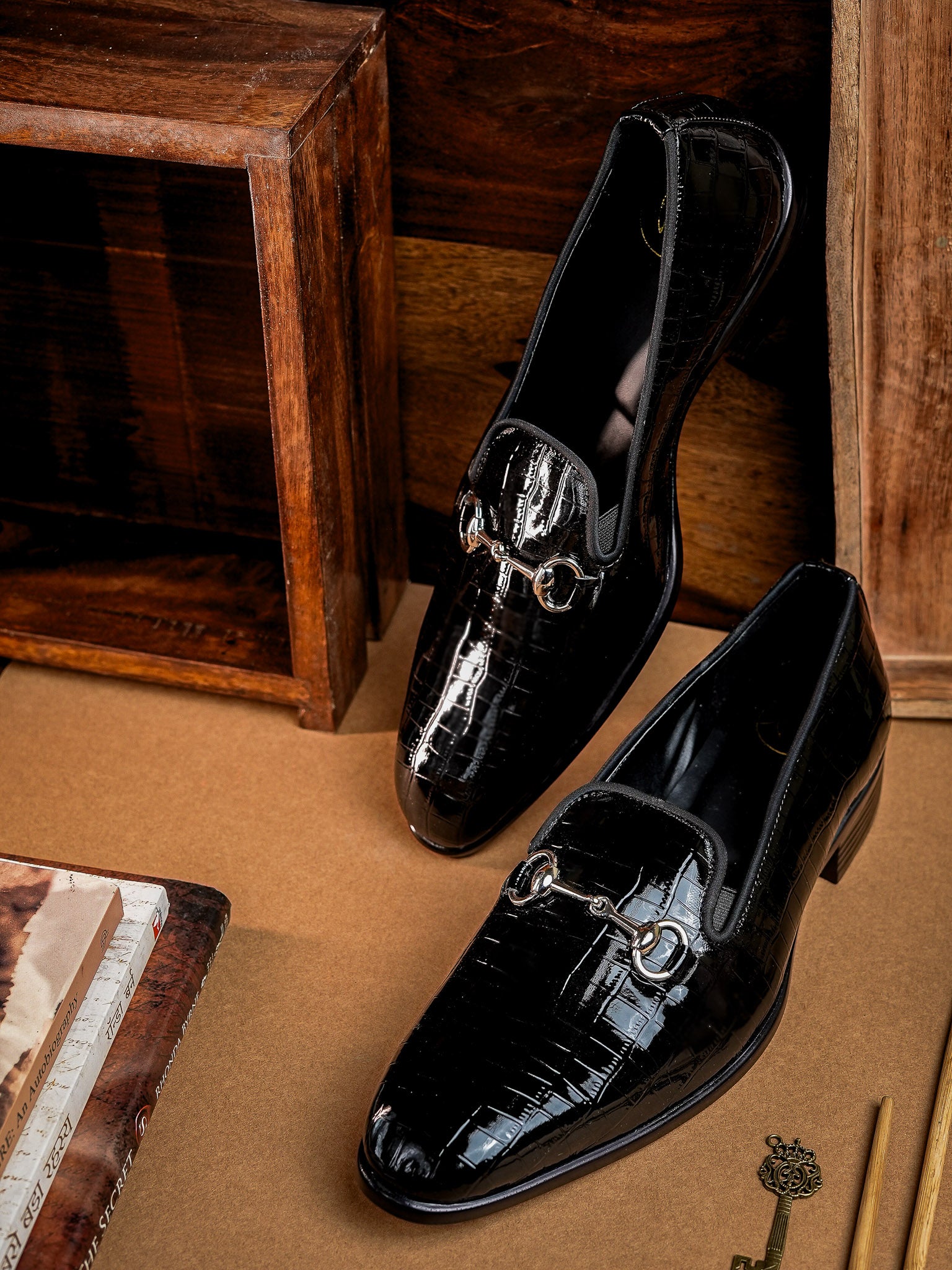 NR MEN CASUAL FOOTWEAR