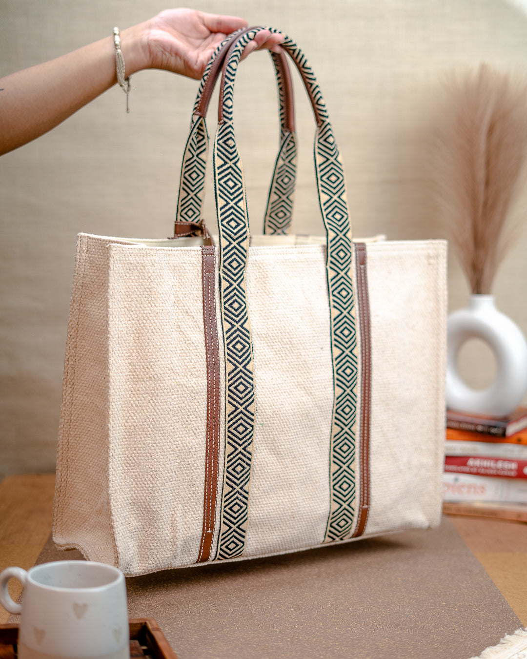 Women_Jacquard_Weave_Handbag_Nidhi_Rathi