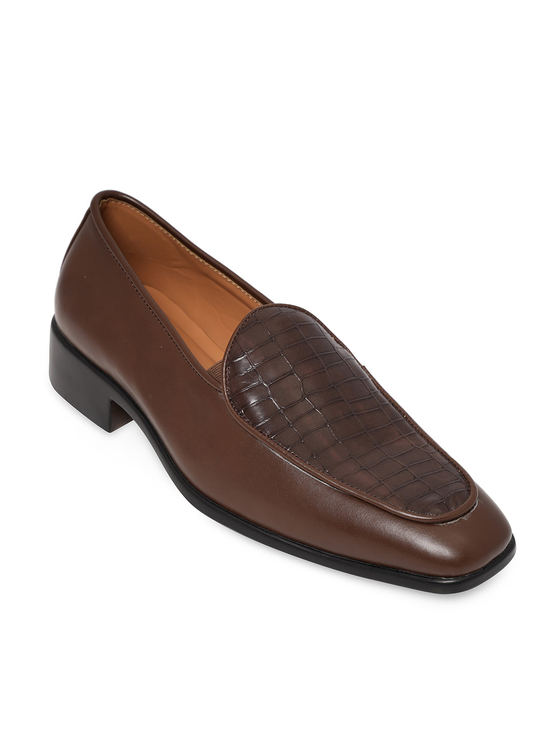 Men Textured Loafers