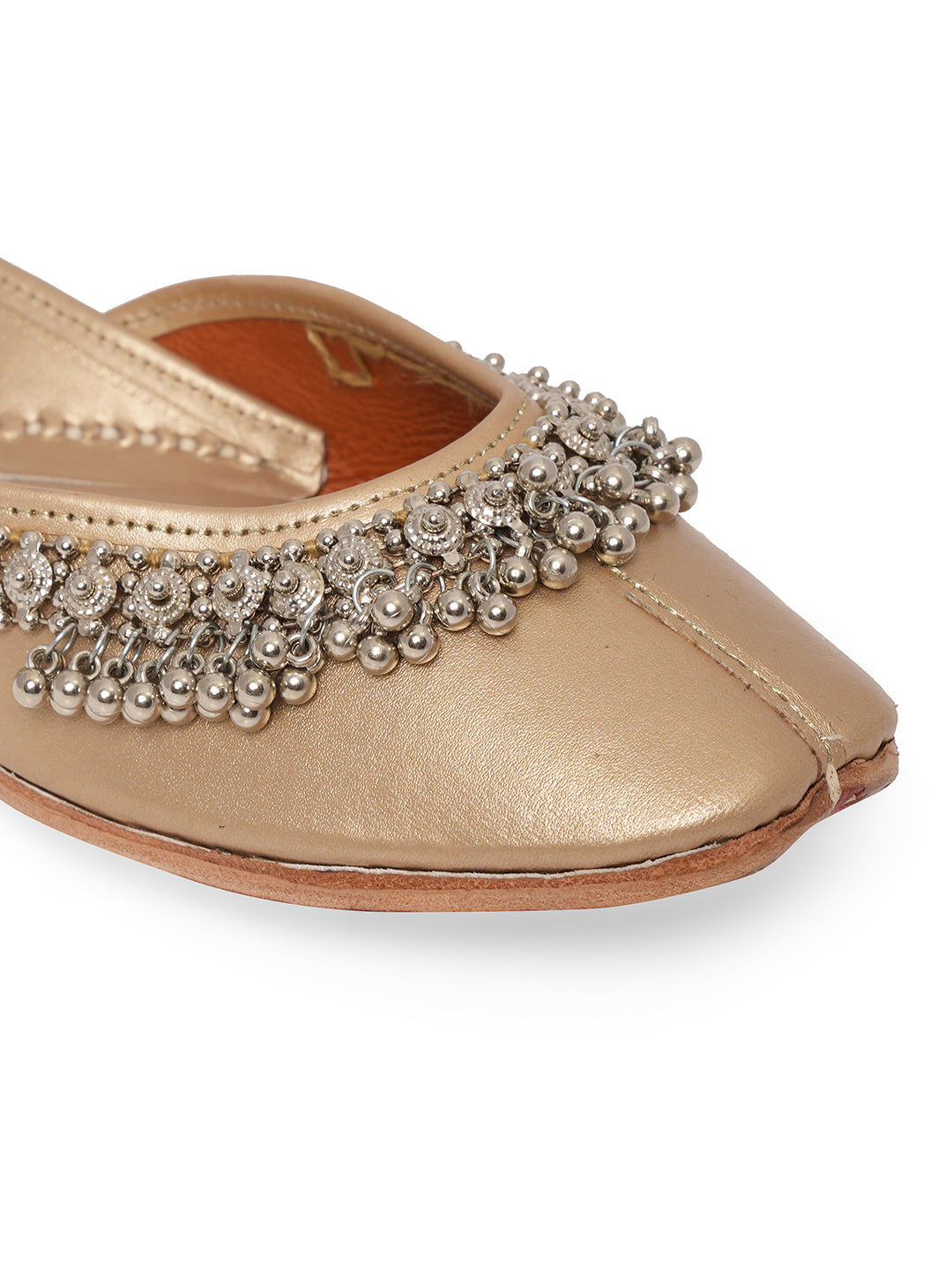 Embellished Ethnic Mojaris