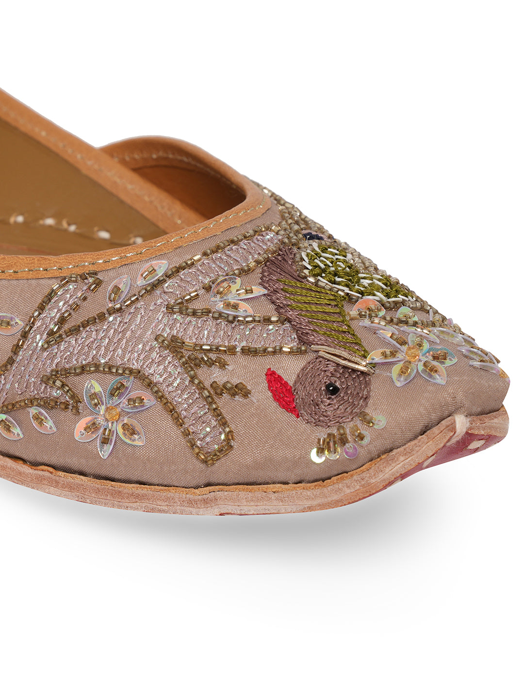 Women Embellished Ethnic Mojaris