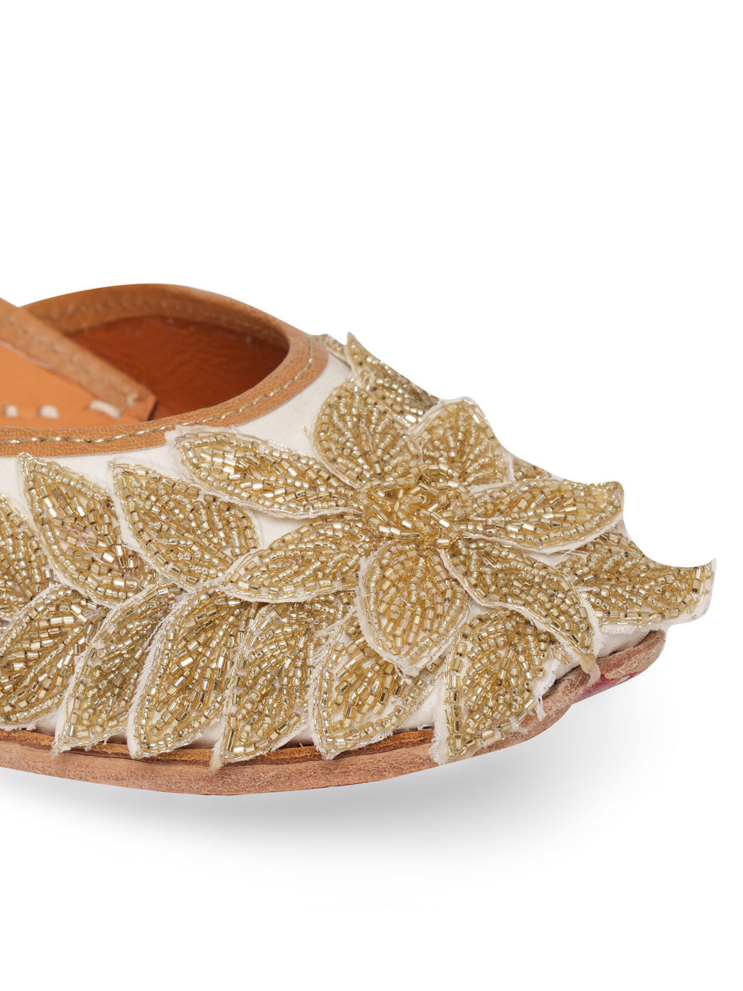 Women Embroidered Mojaris Flats