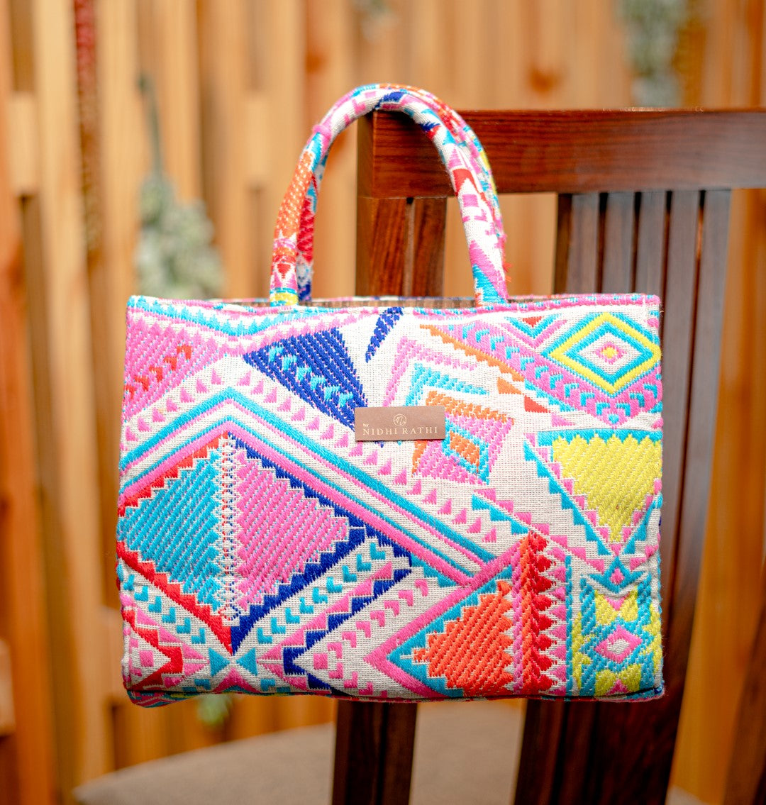 Nidhi_Rathi_Multicoloured_Oversized_Structured_Tote_Bag_With_Tasselled