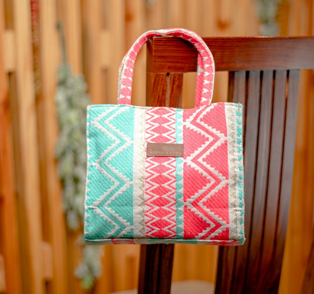 Nidhi_Rathi_White_Printed_Shopper_Tote_Bag_With_Tasselled