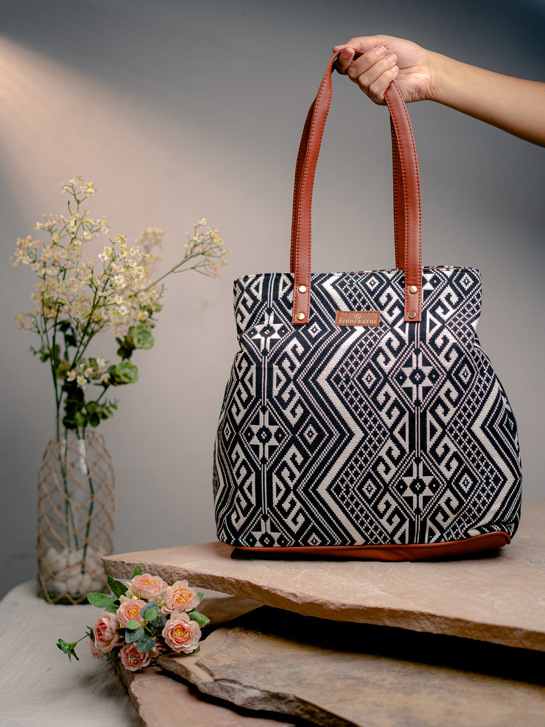Nidhi_Rathi_Printed_Shopper_Shoulder_Bag