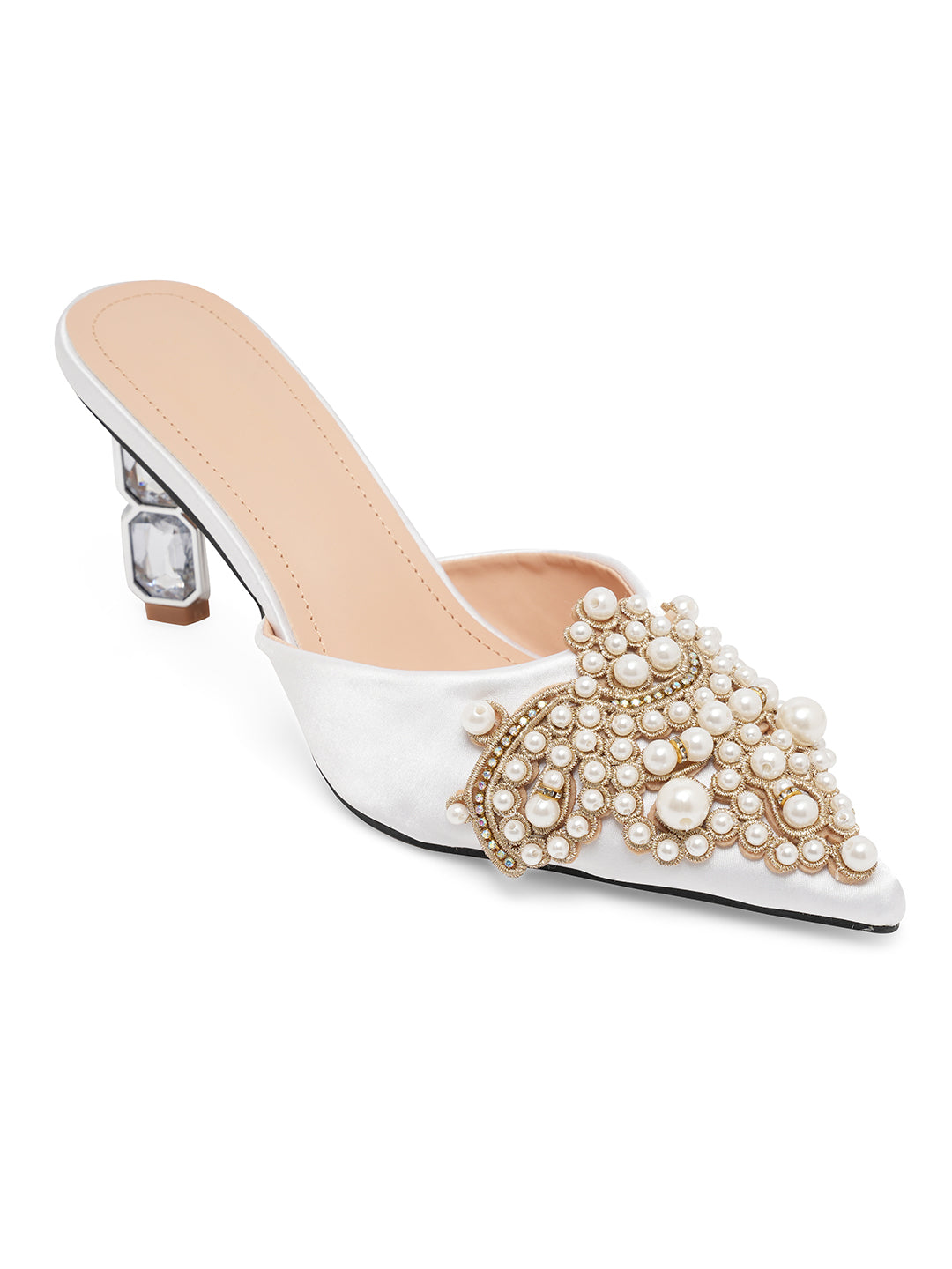 Pellet_-_White_Heels