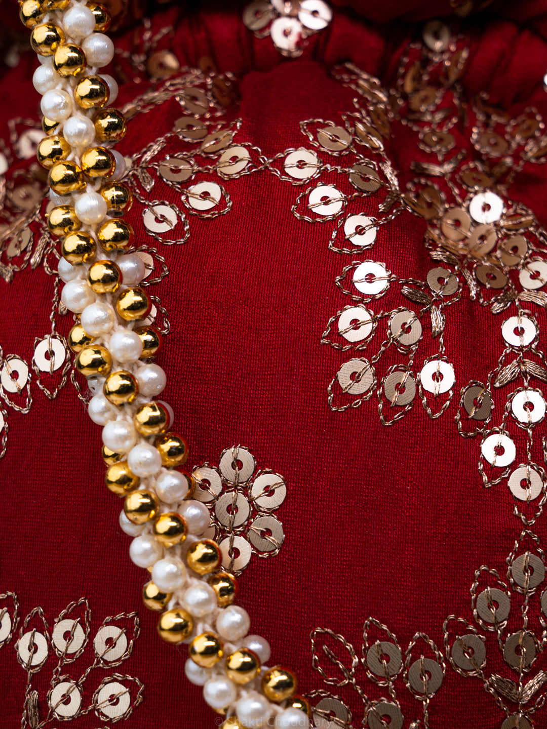 Red_Gold-Toned_Embroidered_Potli_Clutch_nidhi_rathi