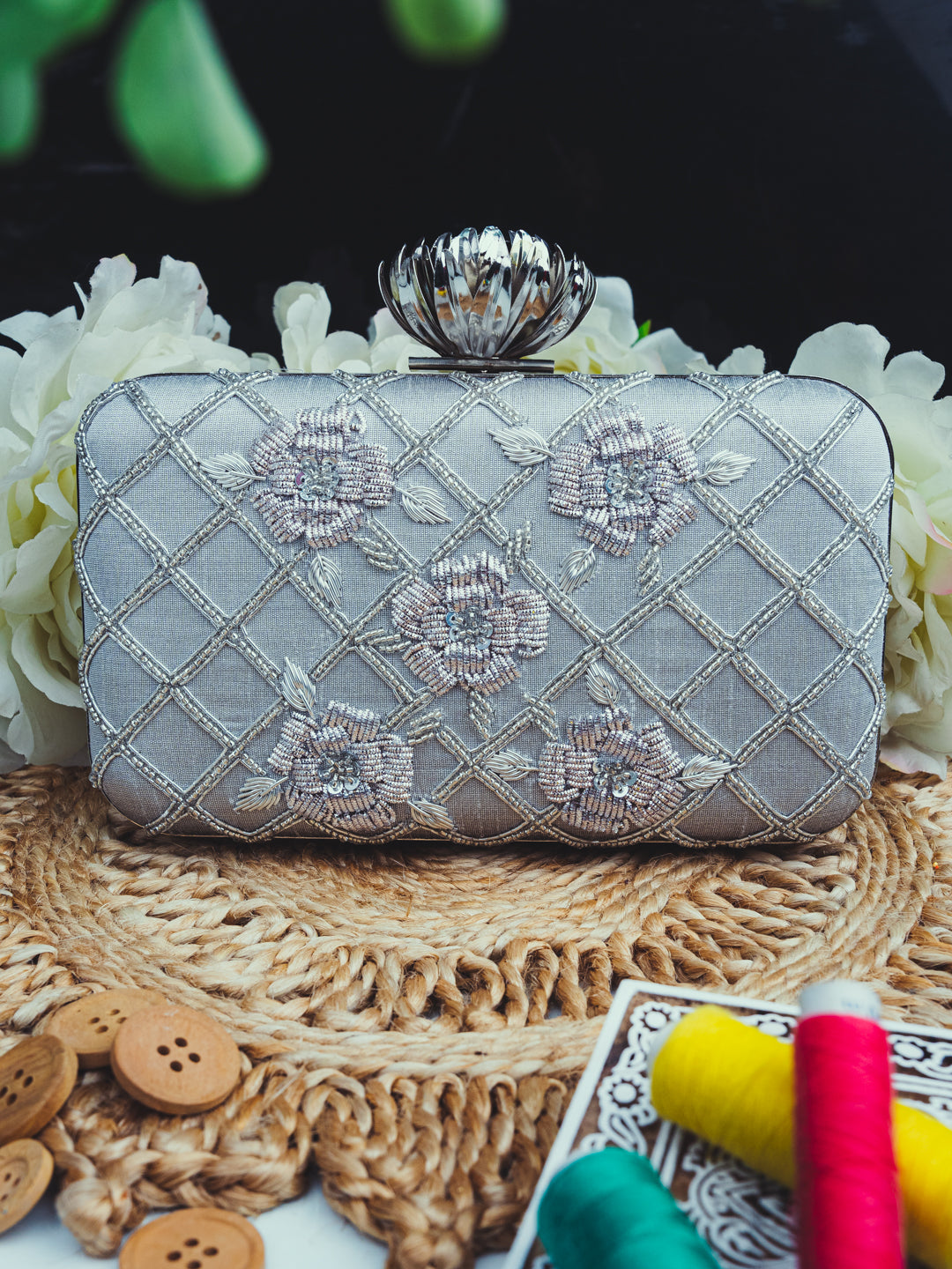 Nidhi_Rathi_Women_Silver_Embroidered_Clutch