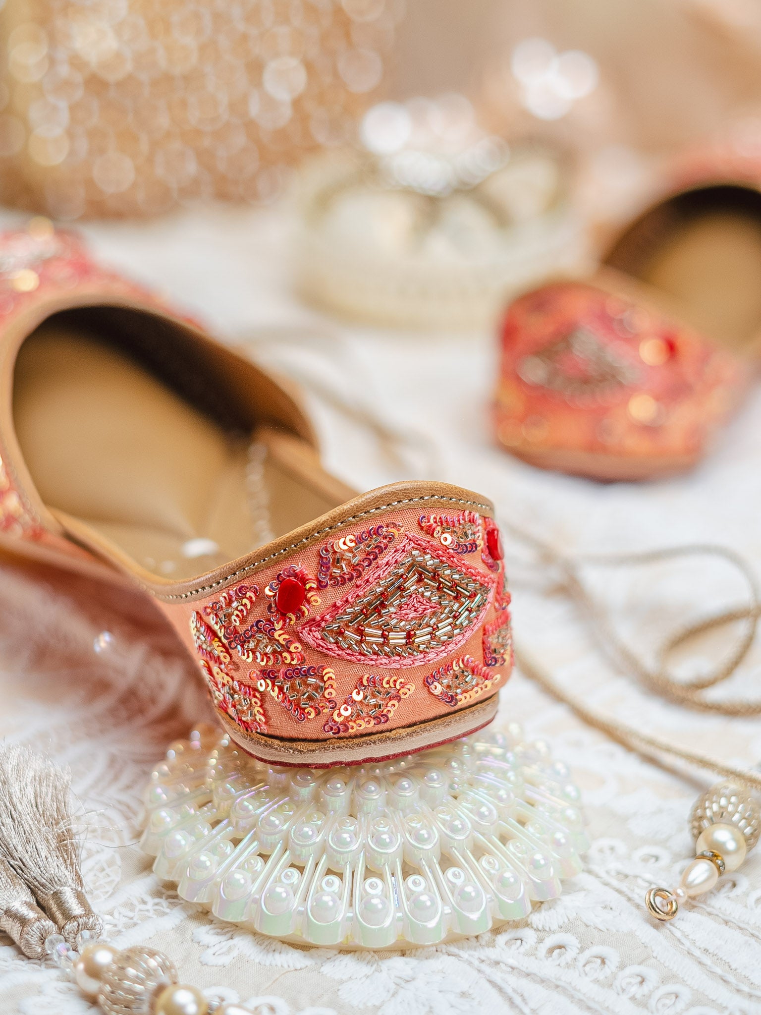 Women Embroidered Mojaris Flats